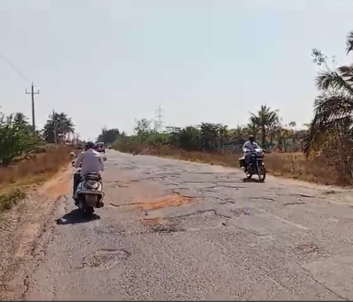 ಶಿರಾ - ಅಮರಾಪುರ ರಸ್ತೆ