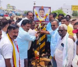 PAVAGADA: ಪಾವಗಡದ ಚಳ್ಳಕೆರೆ ಕ್ರಾಸ್ ನಲ್ಲಿ ಅಪ್ಪು ಪುತ್ಥಳಿ ಅನಾವರಣಕ್ಕೆ ಸಿದ್ಧತೆ