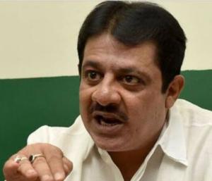 VIJAYAPURA: ಸೂಸೈಡ್‌ ಬಾಂಬರ್‌ ಆಗ್ತಿನಿ  | ಜಮೀರ್‌ ಅಹಮದ್‌ ಹೀಗಂದಿದ್ಯಾಕೆ?