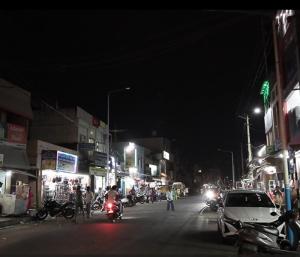 ತುಮಕೂರು : ತುಮಕೂರಿನ ಮಂಡಿಪೇಟೆಯ ಜನರಿಗೆ ಕತ್ತಲೆ ಭಾಗ್ಯ