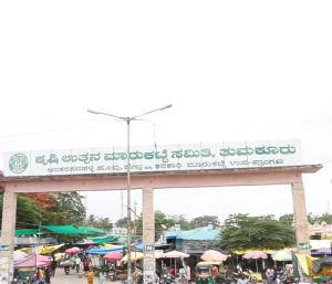 ತುಮಕೂರು : ಮಾಧ್ಯಮದ ಮುಂದೆ ಸತ್ಯ ಹೇಳಿದ್ದಕ್ಕೆ ಟಾರ್ಗೆಟ್‌!