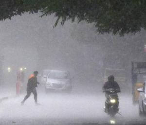 RAIN ALERT : ಭಾರೀ ಮಳೆ | ಕರ್ನಾಟಕದ ಕರಾವಳಿ ಸೇರಿ 6 ಜಿಲ್ಲೆಗಳಿಗೆ ಮಳೆಯ ರೆಡ್ ಅಲರ್ಟ್