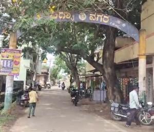 ಚಿಕ್ಕನಾಯಕನಹಳ್ಳಿ : ವ್ಯಕ್ತಿಯಿಂದ ಸಾರ್ವಜನಿಕ ರಸ್ತೆ ಅತಿಕ್ರಮಣ 