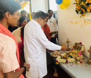 ಚಿಕ್ಕನಾಯಕನಹಳ್ಳಿ - ಇಂದಿರಾ ಕ್ಯಾಂಟೀನ್ ಉದ್ಘಾಟನೆಯಾಗಿದ್ರು, ಊಟ ಸಿಗ್ತಿಲ್ಲ ತಿಂಡಿ,ಊಟ ಸಿಗದೇ ಅಧಿಕಾರಿಗಳ ವಿರುದ್ಧ ಜನರ ಆಕ್ರೋಶ
