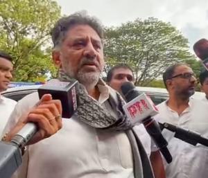 Bangalore : ಕಾಲ್ತುಳಿತದಿಂದ ಮೃತಪಟ್ಟವರಿಗಾಗಿ ಕಣ್ಣೀರು ಹಾಕಿದ ಡಿಸಿಎಂ ಡಿ.ಕೆ. ಶಿವಕುಮಾರ್ 