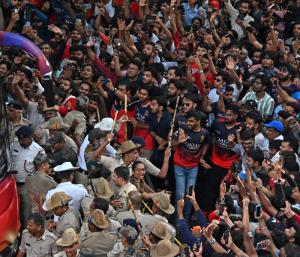 Bangalore Stampede : ಕಾಲ್ತುಳಿತಕ್ಕೆ ಸರ್ಕಾರವೇ ಕಾರಣವಾಯ್ತ? ಕೈ ನಾಯಕರಿಗೆ ಹೈಕೋರ್ಟ್ ಚಾಟಿ 