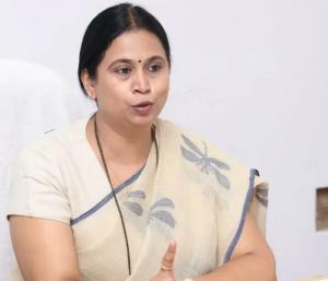 BELAGAVI : ಕಾಲ್ತುಳಿತ ಪ್ರಕರಣದಲ್ಲಿ ಸಾವಿಗೀಡಾದ ಕುಟುಂಬಗಳಿಗೆ ಒಂದೊಂದು ಕೋಟಿ ಪರಿಹಾರ ನೀಡಬೇಕು | ಲಕ್ಷ್ಮಿ ಹೆಬ್ಬಾಳ್ಕರ್ 