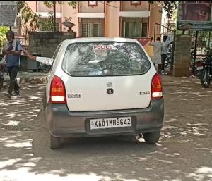 Gubbi : ಗುಬ್ಬಿಯಲ್ಲಿ ಓಡಾಡುತ್ತಿದೆ ಪೊಲೀಸ್ ಸ್ಟಿಕ್ಕರ್ ಹಾಕಿರೋ ಖಾಸಗಿ ಆಲ್ಟೋ ಕಾರು