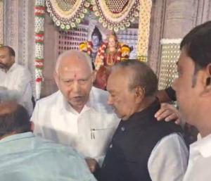 Shivamogga: ಯಡಿಯೂರಪ್ಪ ಮೊಮ್ಮಗನ ಆರತಕ್ಷತೆ | ಈಶ್ವರಪ್ಪಗೆ ಆತ್ಮೀಯ ಸ್ವಾಗತ