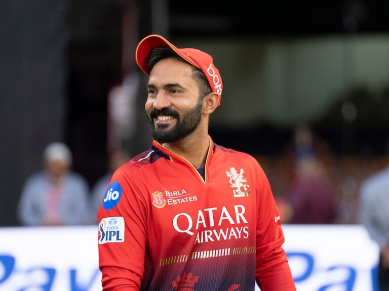 ddrhqdi4_dinesh-karthik-bcci_625x300_24_April_25