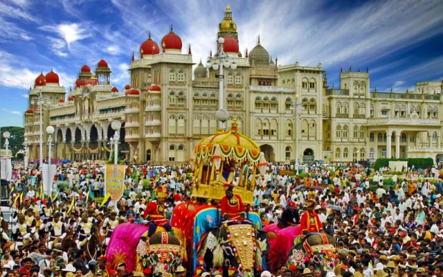 mysore-dussehra-festival-procession