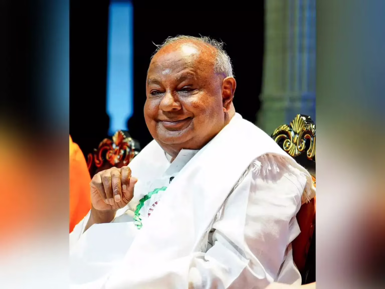 former-prime-minister-hd-deve-gowda-admitted-to-bengaluru-hospital-due-to-infection