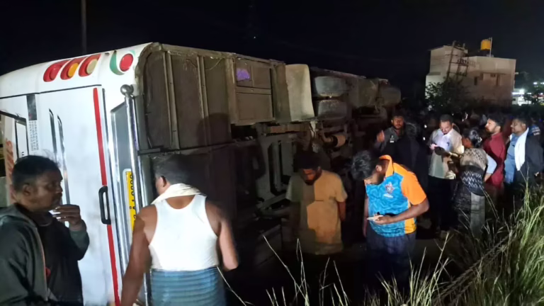 1382797-acci-channarapattana