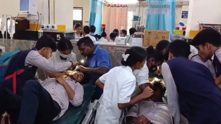 25-students-injured-in-Honey-bee-attack-one-student-in-critical-condition