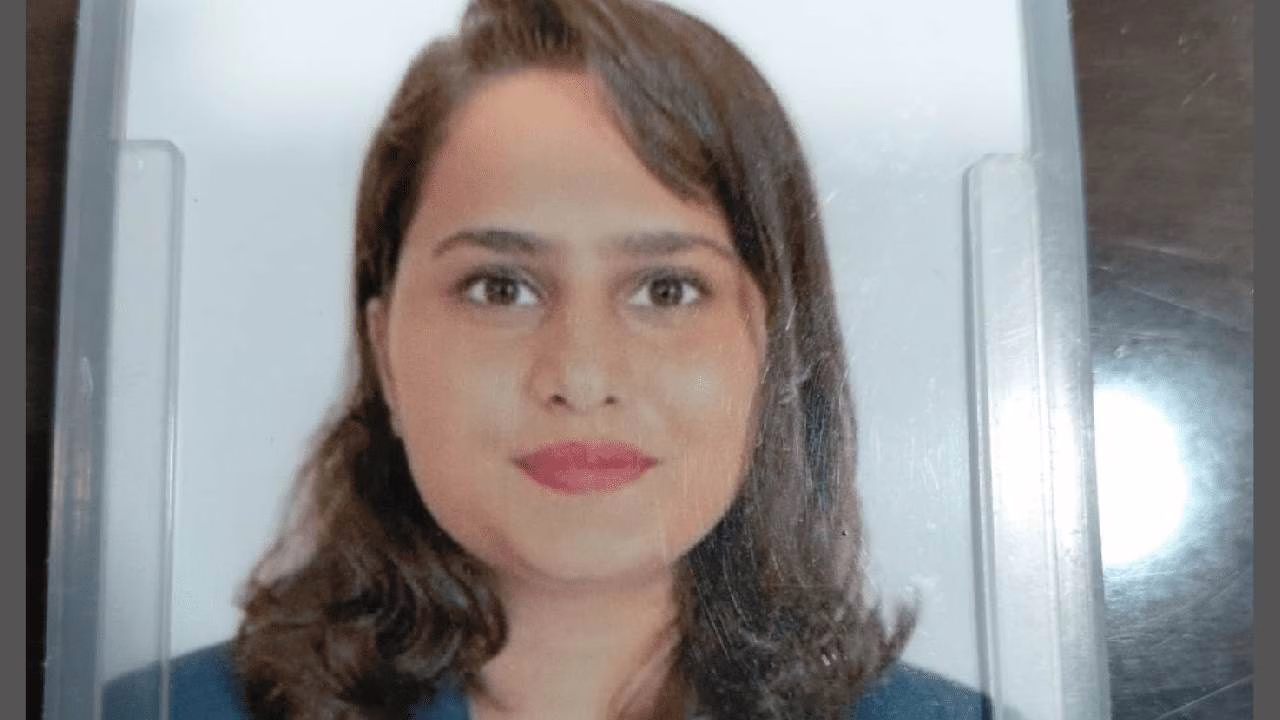 Woman Mysterious Death