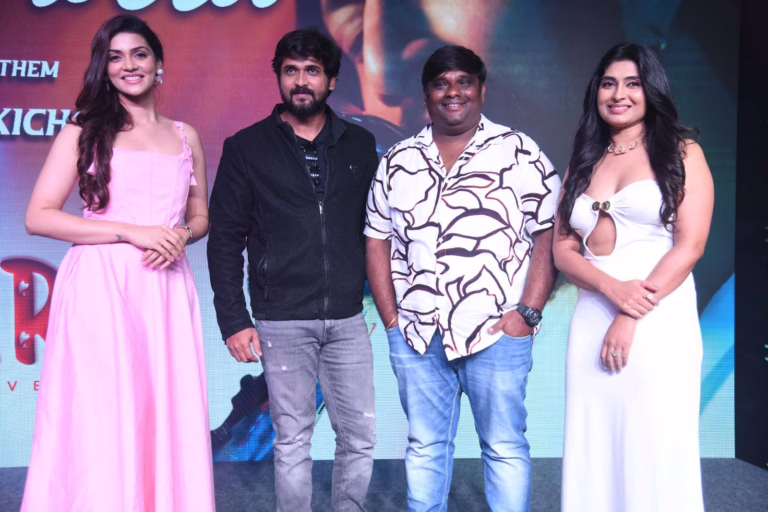 kn-bng-02-chandhan-flirt-moviege-sikitu-abhineya-chakarvthi-saatu-7204735_29072025124130_2907f_1753773090_1016