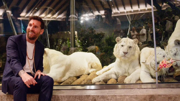 lionel-messi-visited-vantara-3-2025-12-18-11-57-32