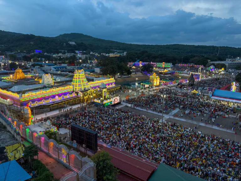 1755261840_3-Alert-for-devotees-going-to-Tirumala-New-rule-has-come-into-effect-in-Alipiri-Fastag-is-mandatory-for-vehicles-going-to-Tirumala-1-2025-08-e03126342fbe17f65fde3