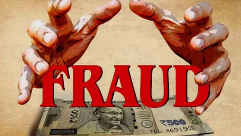 bank-customer-loses-lakhs-of-rupees-to-fraud-message-file-complaint-in-dharwad-cen-cyber-station