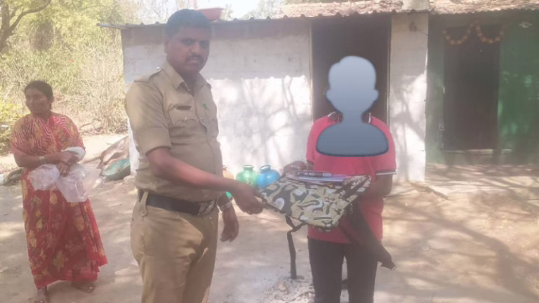 Davanagere-Father-Burns-Daughters-Books-