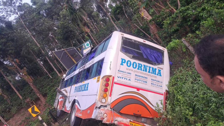 Madikeri-Bus-Accident