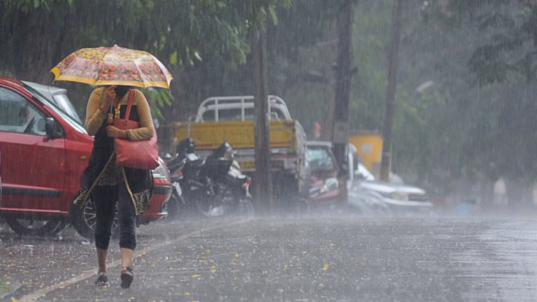 prajavani_2024-05_d1fae47e-1664-4150-b507-70a34c9ed87e_rain159333075315951780421679689921