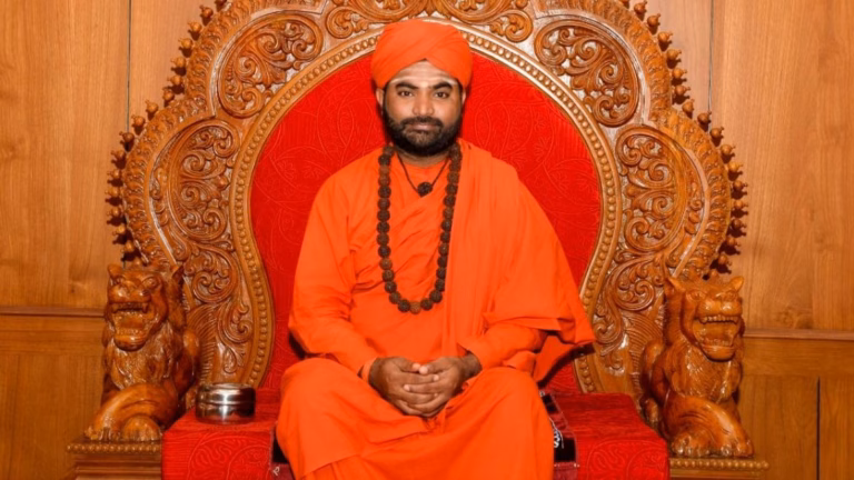 deccanherald_2023-12_71d0b291-6855-452d-9f96-e947909014ea_vachanananda_swamiji_912192_1604674148