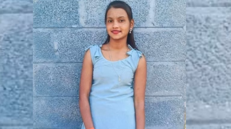 dead-body-of-a-young-woman-was-found-hanging-in-ambika-nagar-channarayapatna